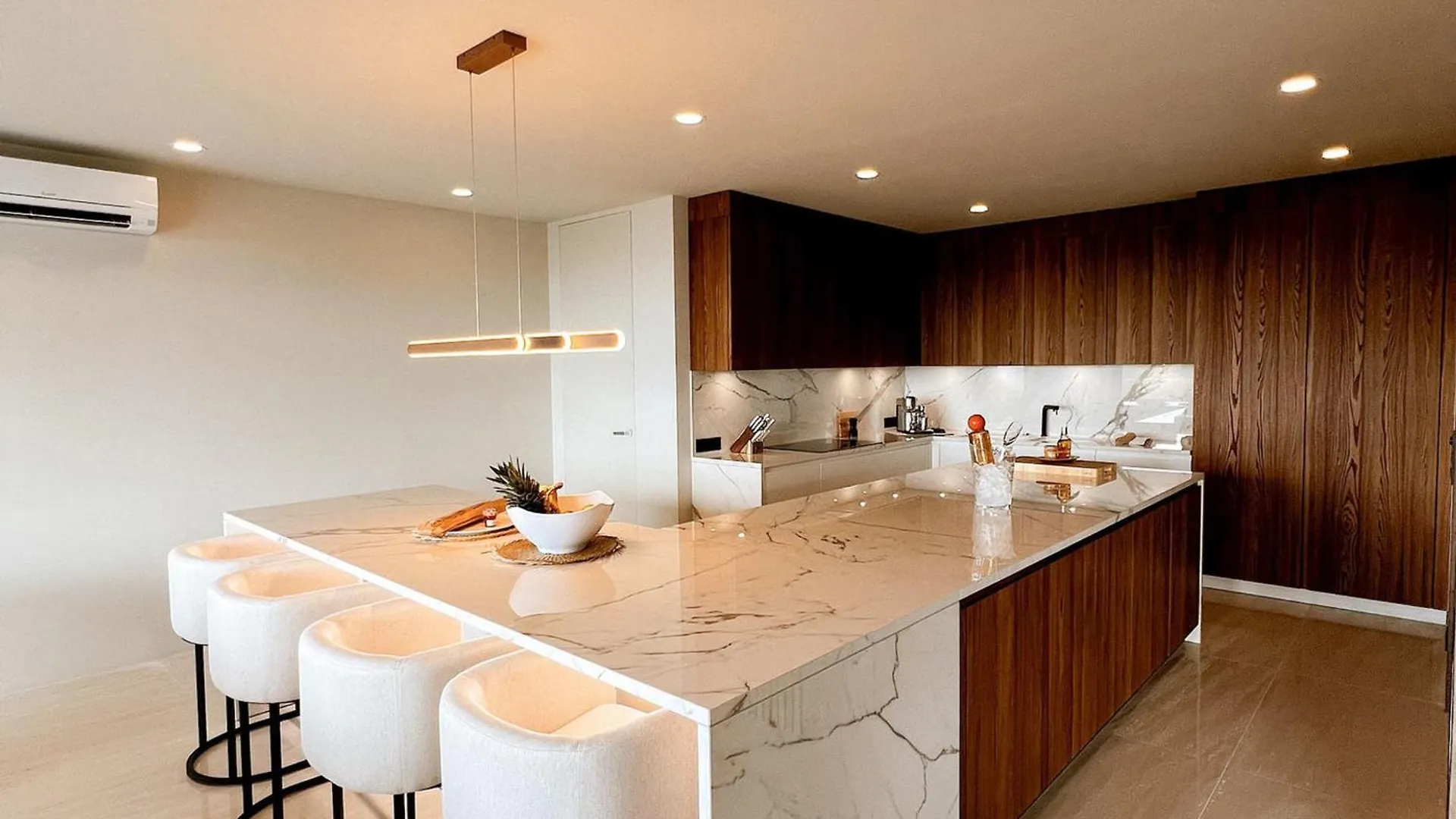 Duplex Luxueux Avec Jacuzzi Prive Et Piscine A Debordements - Fr-1-734-65 Apartment Marigot  Sint Maarten/Saint Martin